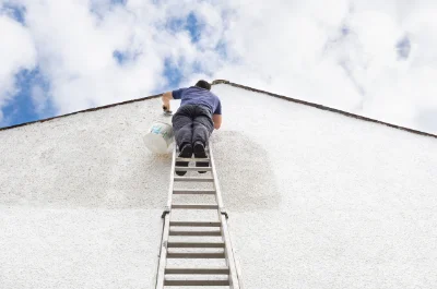Peinture extérieure à la Courtine — façades et ravalement